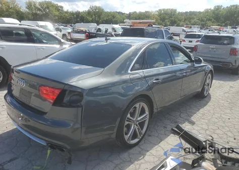 2014 Audi S8 Quattro z USA, uszkodzony, nr VIN WAUD2AFD2EN009155